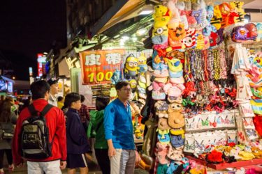 Many street vendors in night market