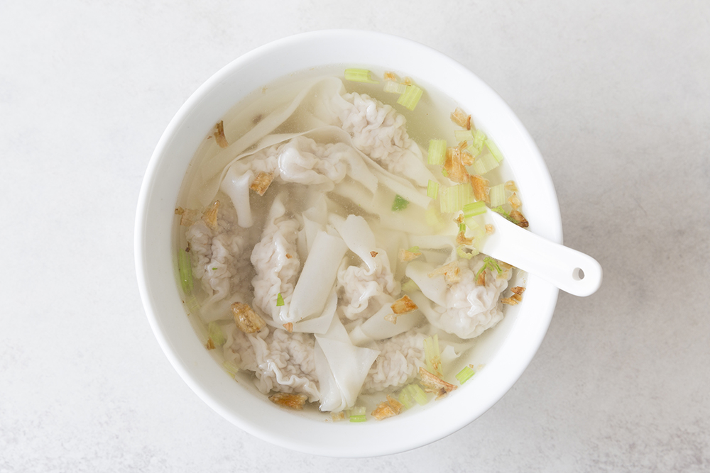 Wonton soup by Daiji Bianshi