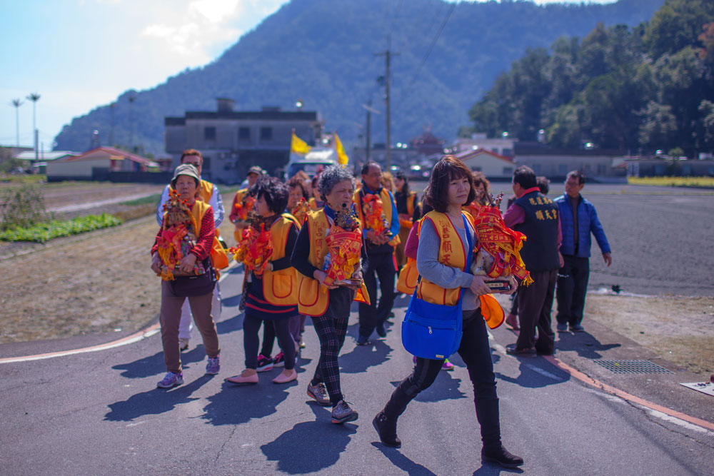 Mazu pilgrims visiting a temple in Nan'ao