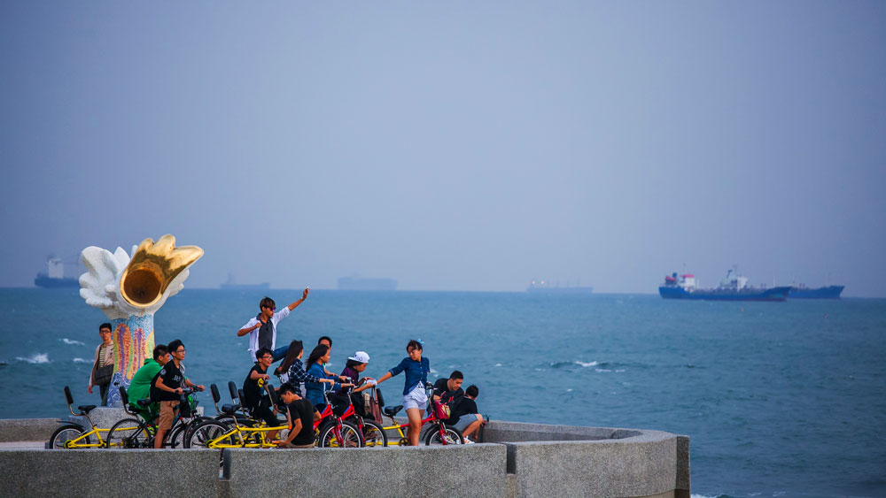 At Qijin Seaside Park