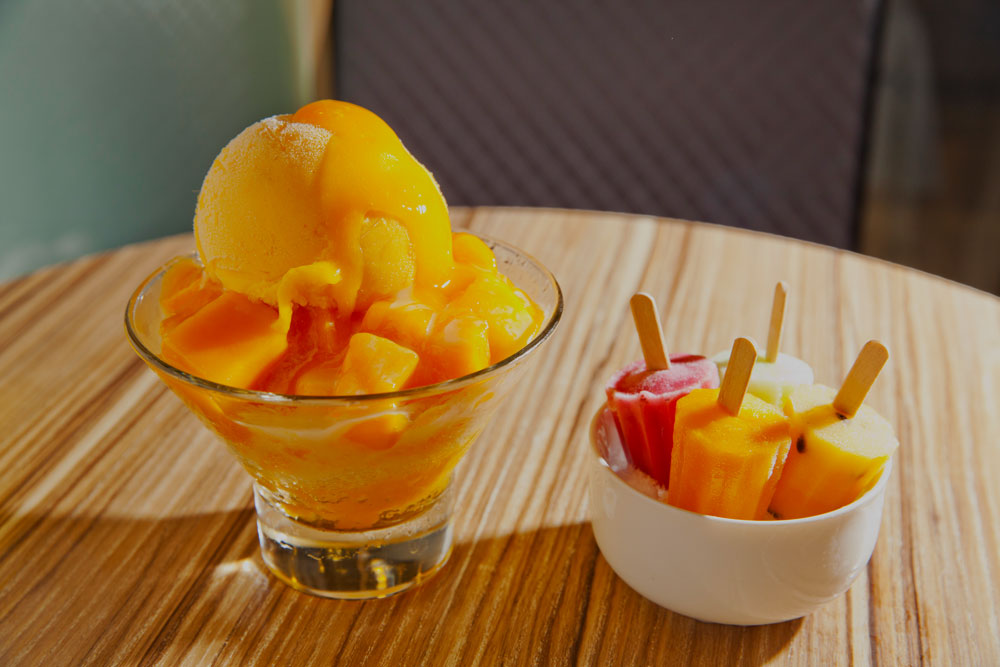 Mango ice and popscicles
