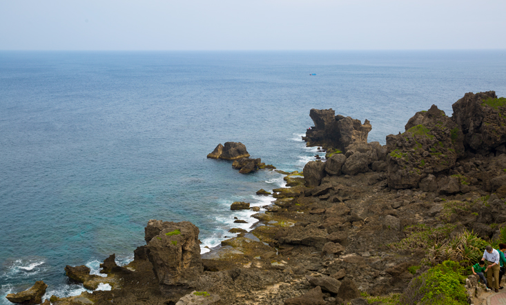 Rocky coast at Maobitou