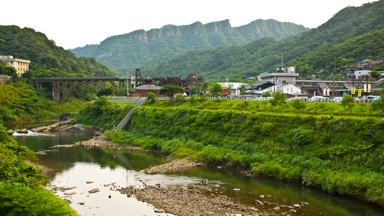 Houtong Village and Keelung River