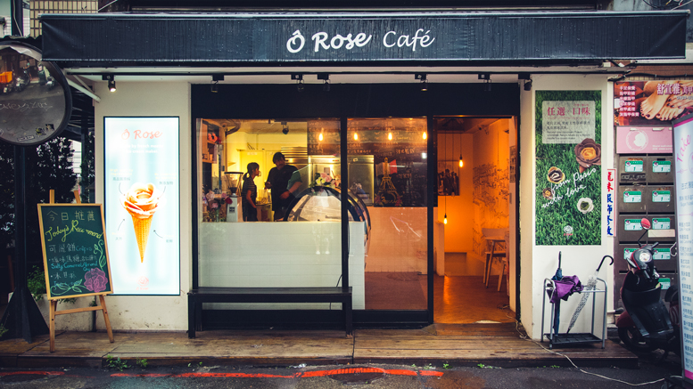 O Rose shop front