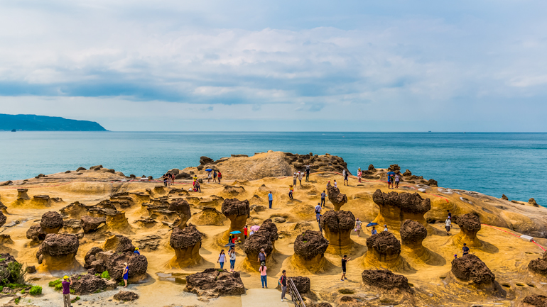 Mushroom rocks at Yehliu Geopark