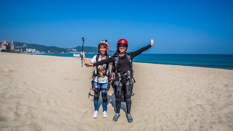 Paragliding at Wanli, done!