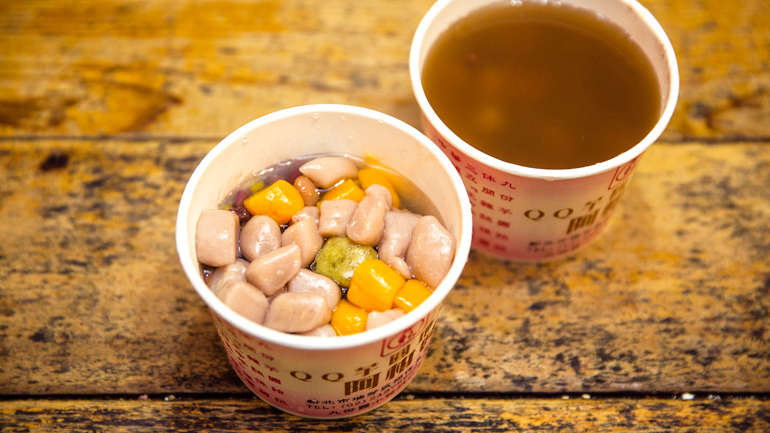 Sweet tapioca and sweet-potato ball soup