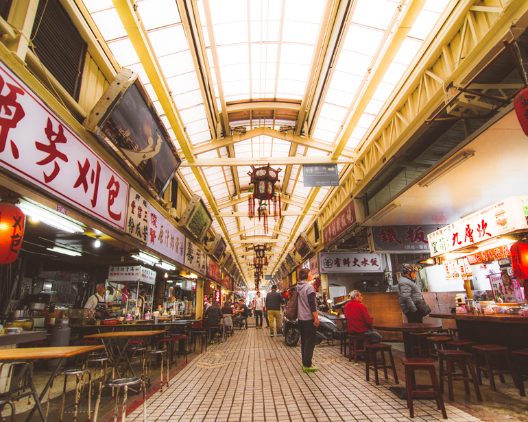 Eateries in the night market