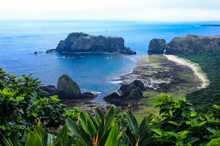 Coastal scenery on Green Island