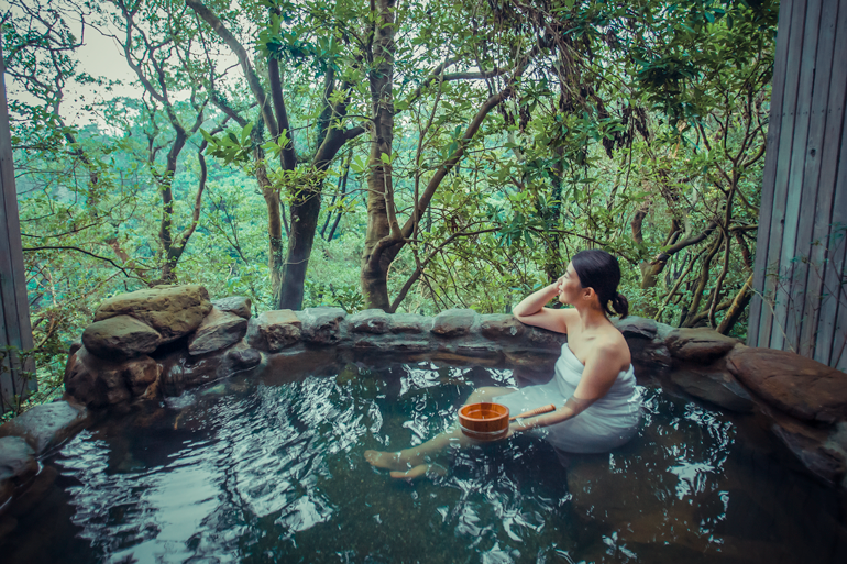 Tsuwu Hot Springs in Beitou