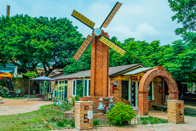 Liang Shing (JLS) Brick Factory