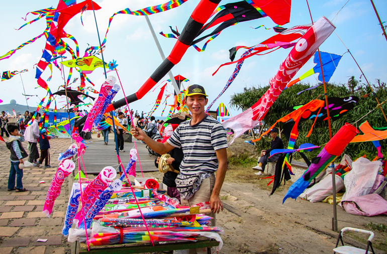 Kite vendor at the Kite Park