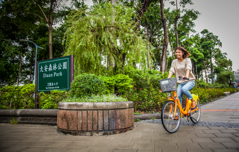 Biking around Daan Park