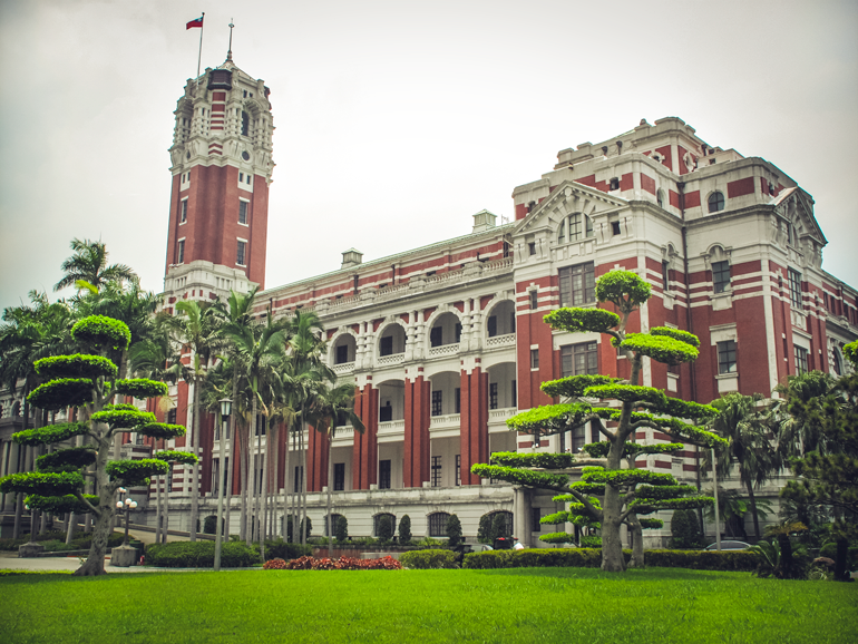 “Spend a Night @ Taiwan’s Presidential Office Building” Gratis ...