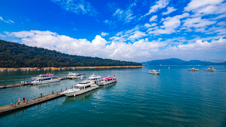 Adventure-Perfect SUN MOON LAKE - Travel in Taiwan