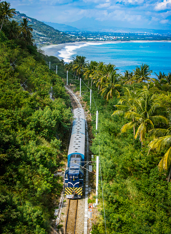 train tour taiwan